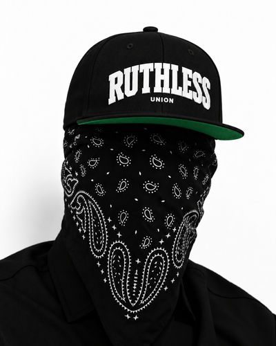 Essential SnapBack Black