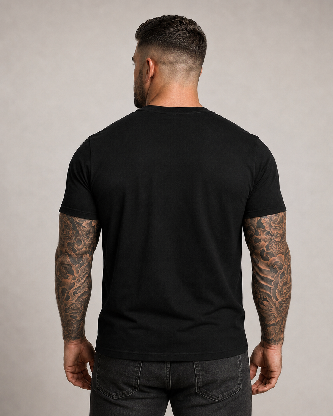 Essential Tee Black