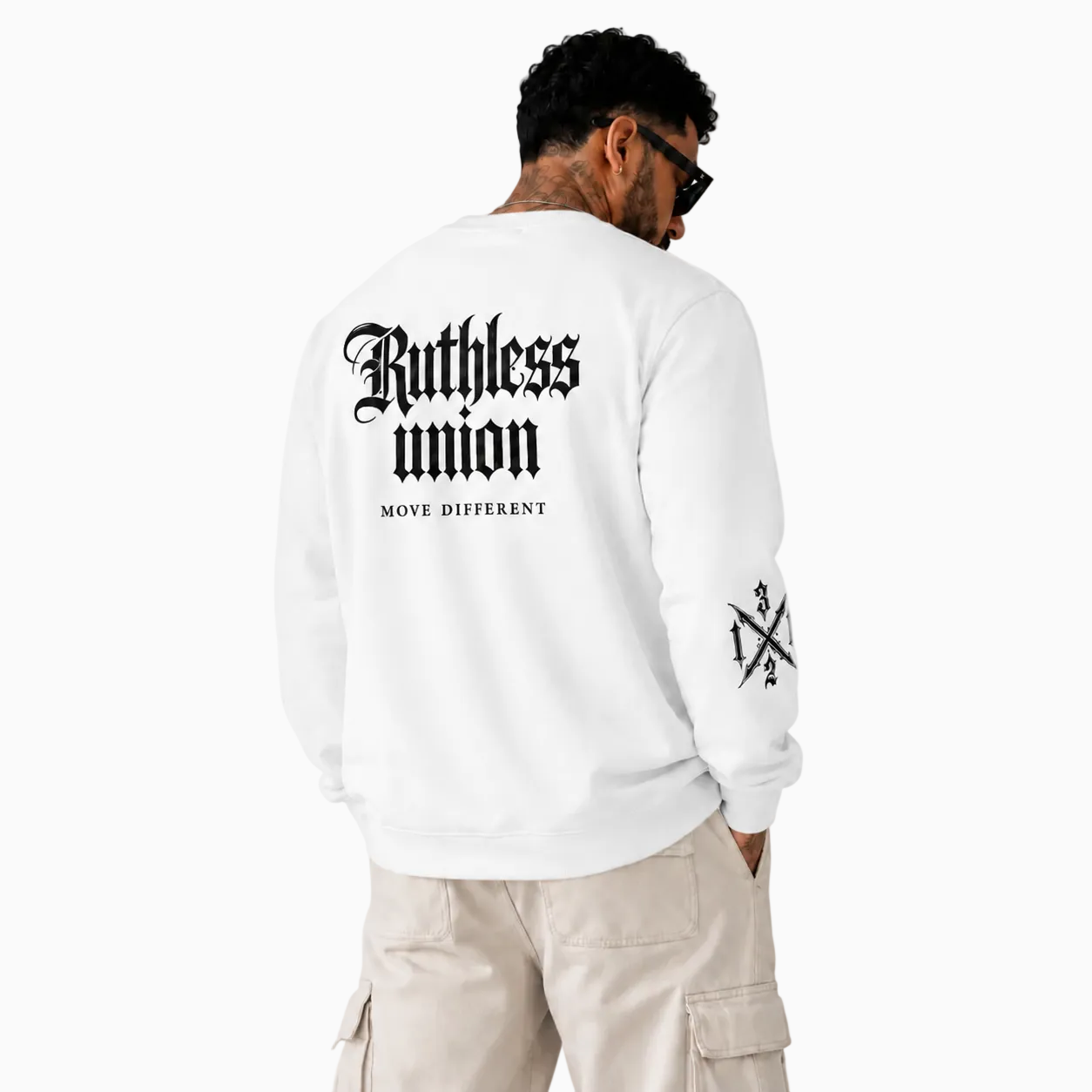 RU - RIOT CREWNECK WHITE