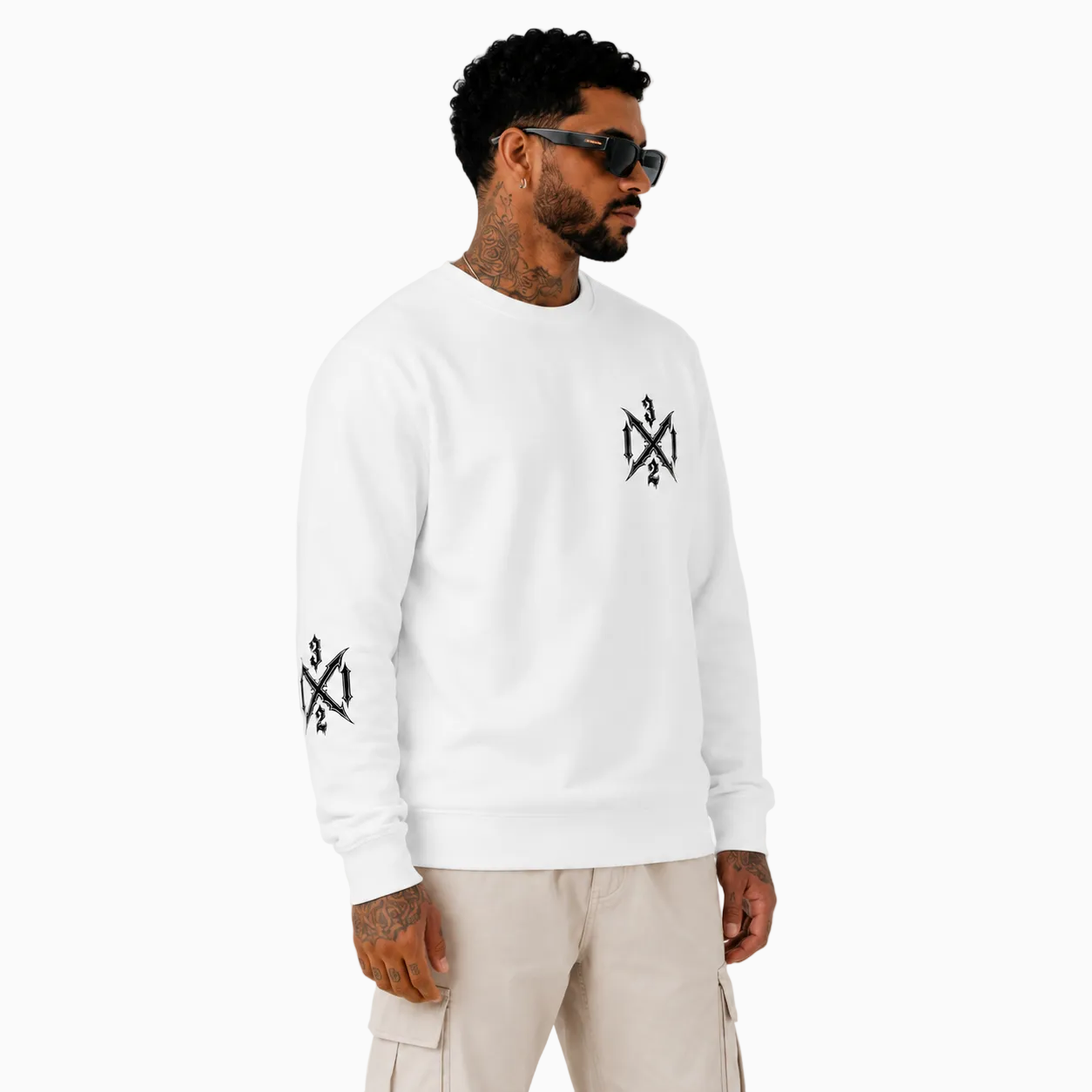 RU - RIOT CREWNECK WHITE
