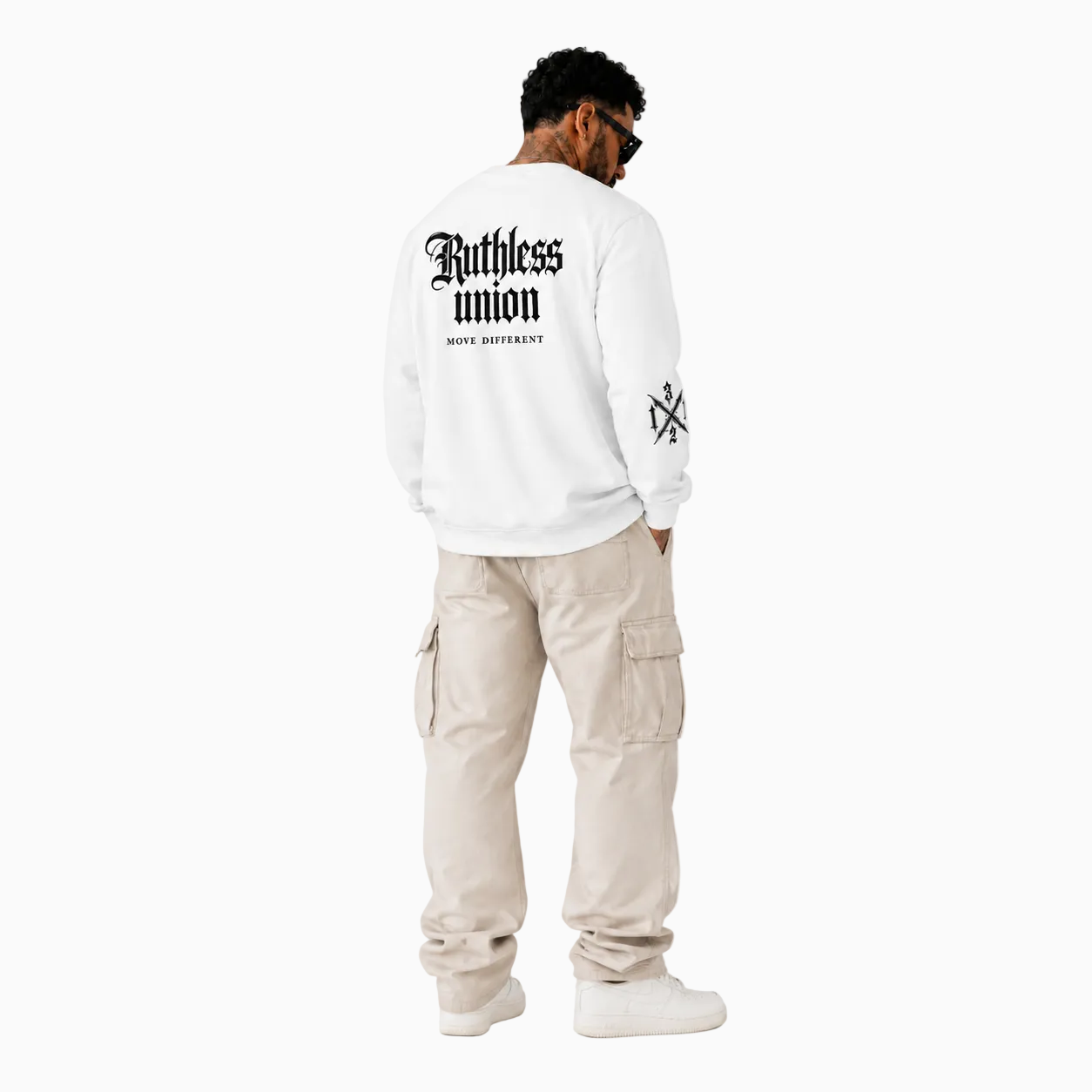 RU - RIOT CREWNECK WHITE