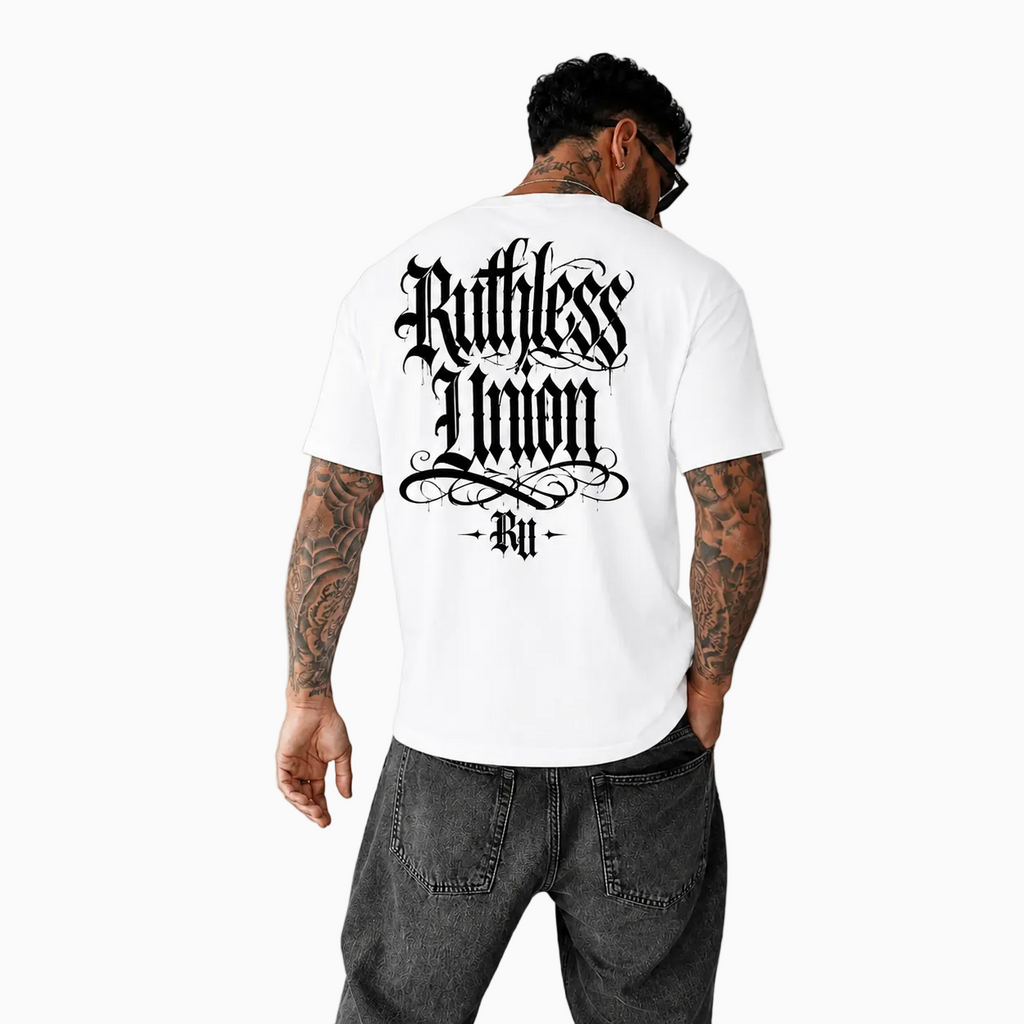 RU – SCRIPT TEE WHITE