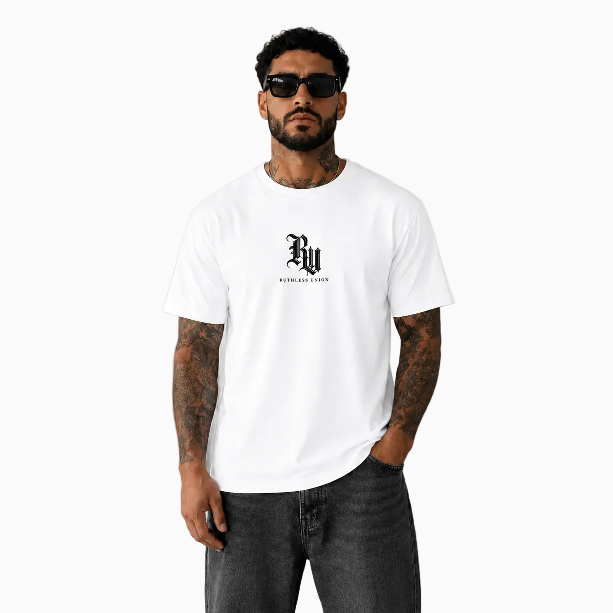 RU – SCRIPT TEE WHITE