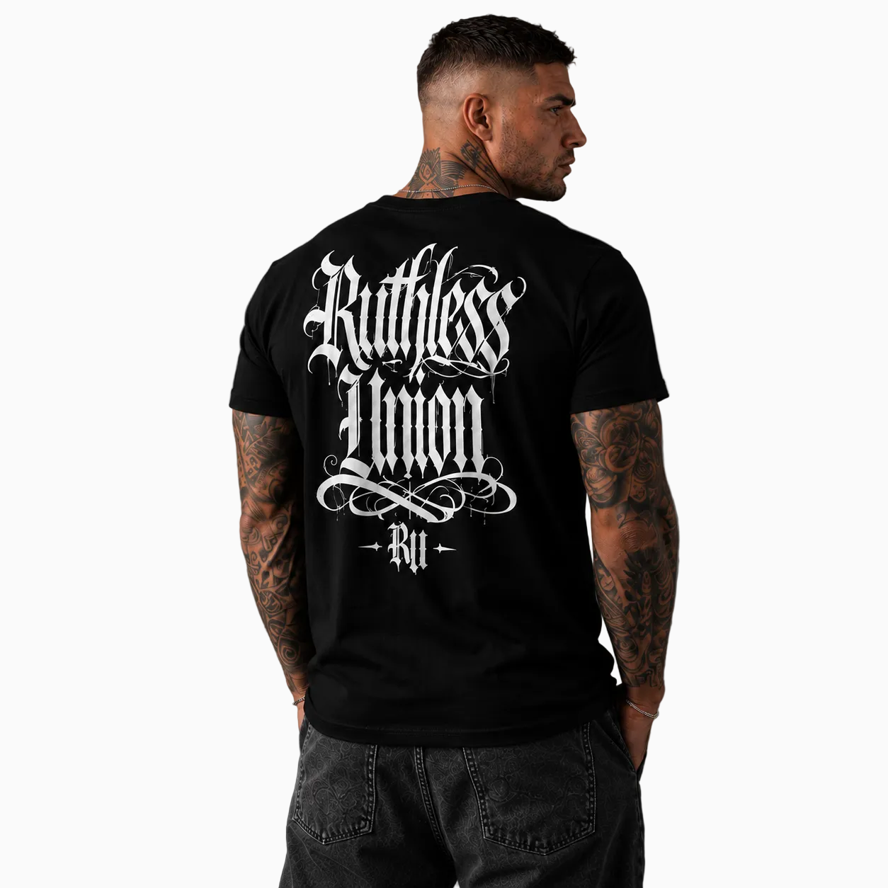 RU – SCRIPT TEE BLACK