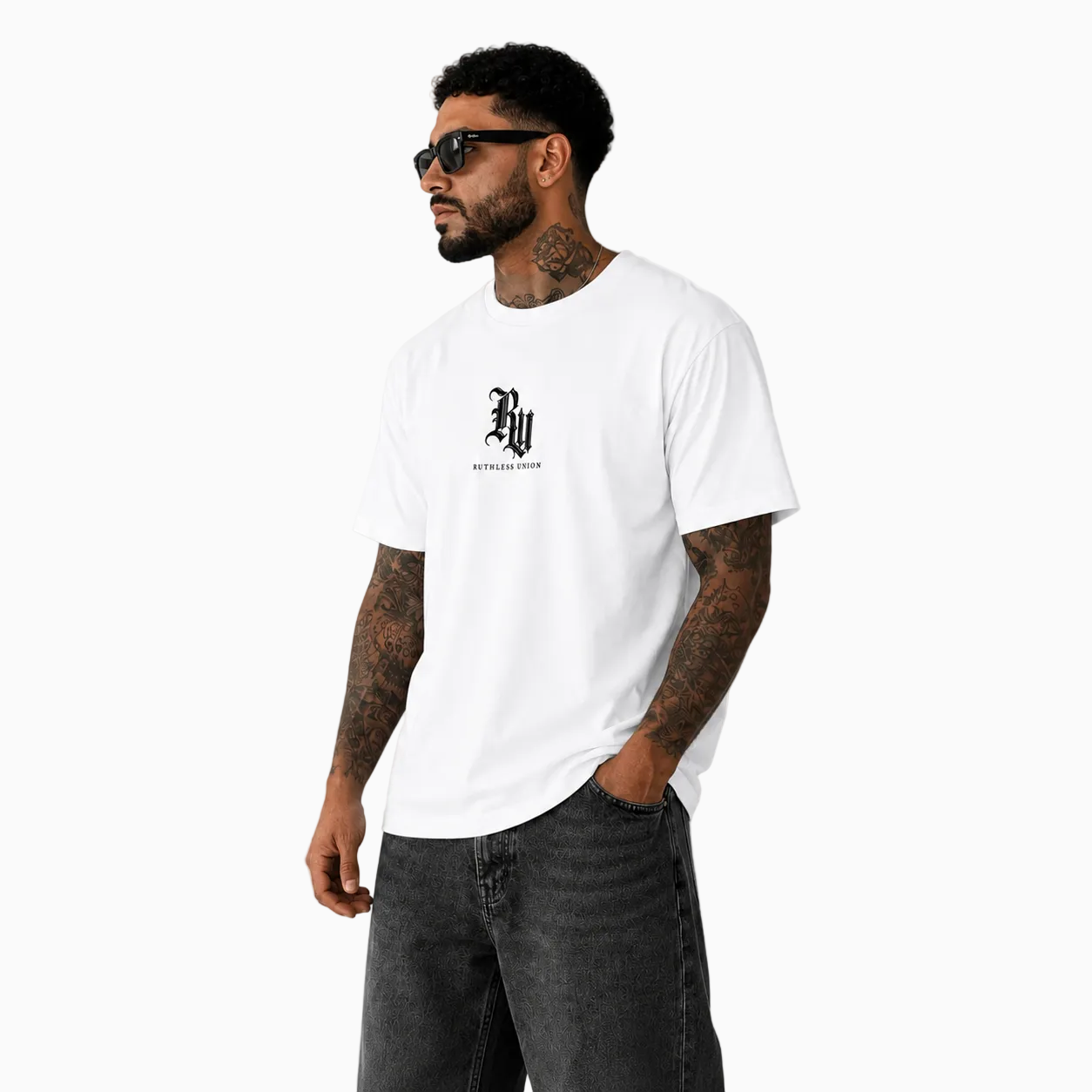 RU – SCRIPT TEE WHITE