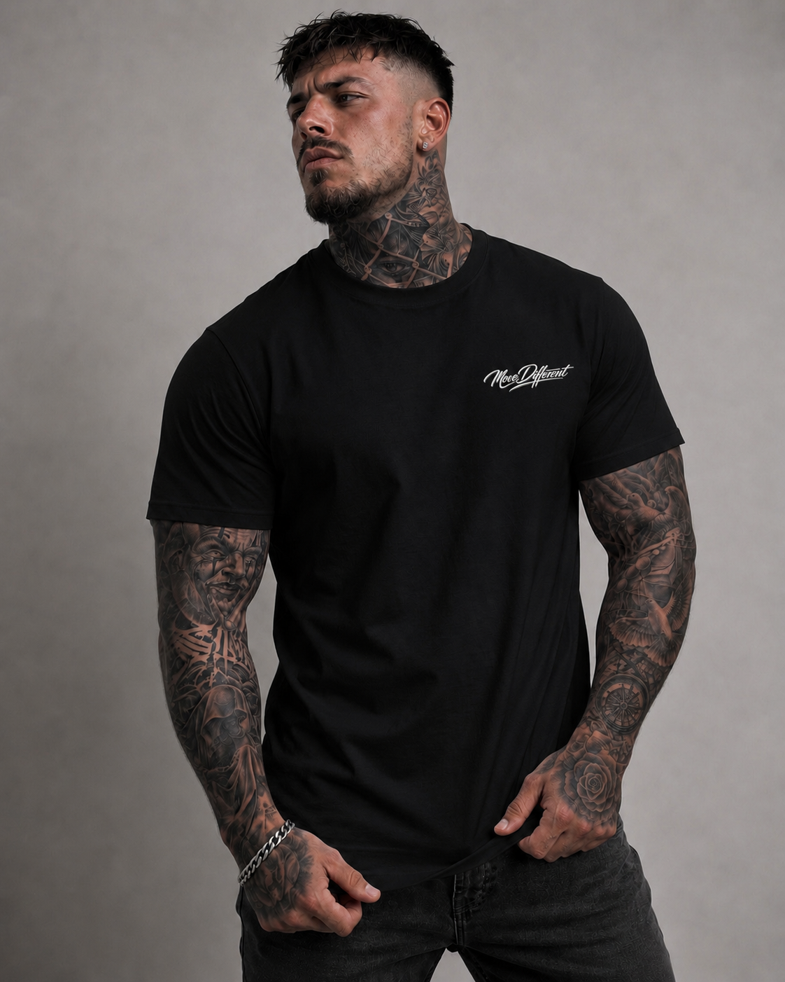Move Different Tee Black